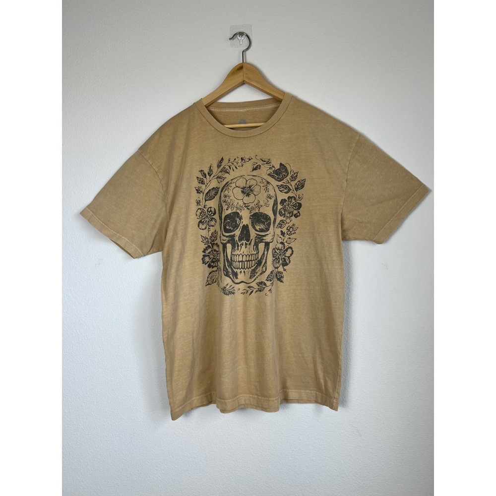 Golden Rose Skull Graphic T Shirt M / L Beige Floral Goth Witchy Cotton Tee